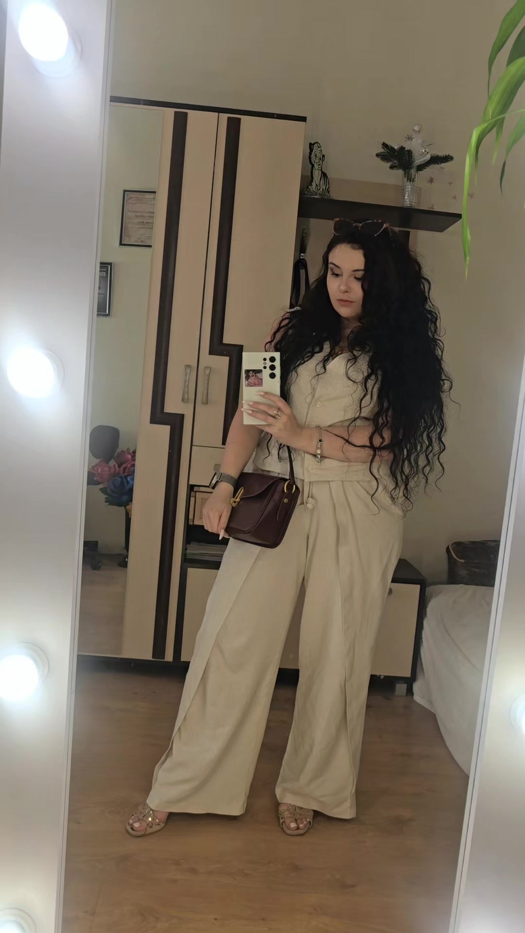 @L. Hodakovskaya ( Szelén)