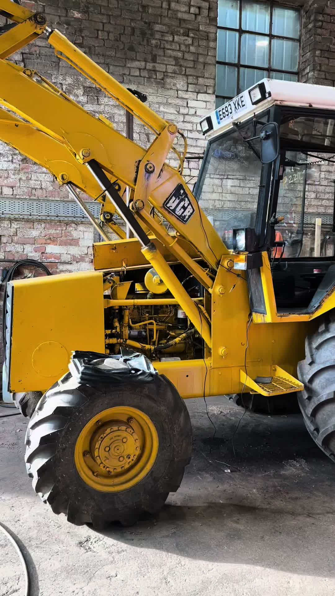 @Retro JCB