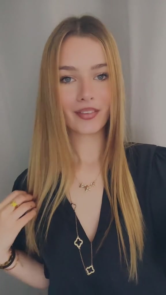 @𝐒𝐎𝐏𝐇𝐈𝐄