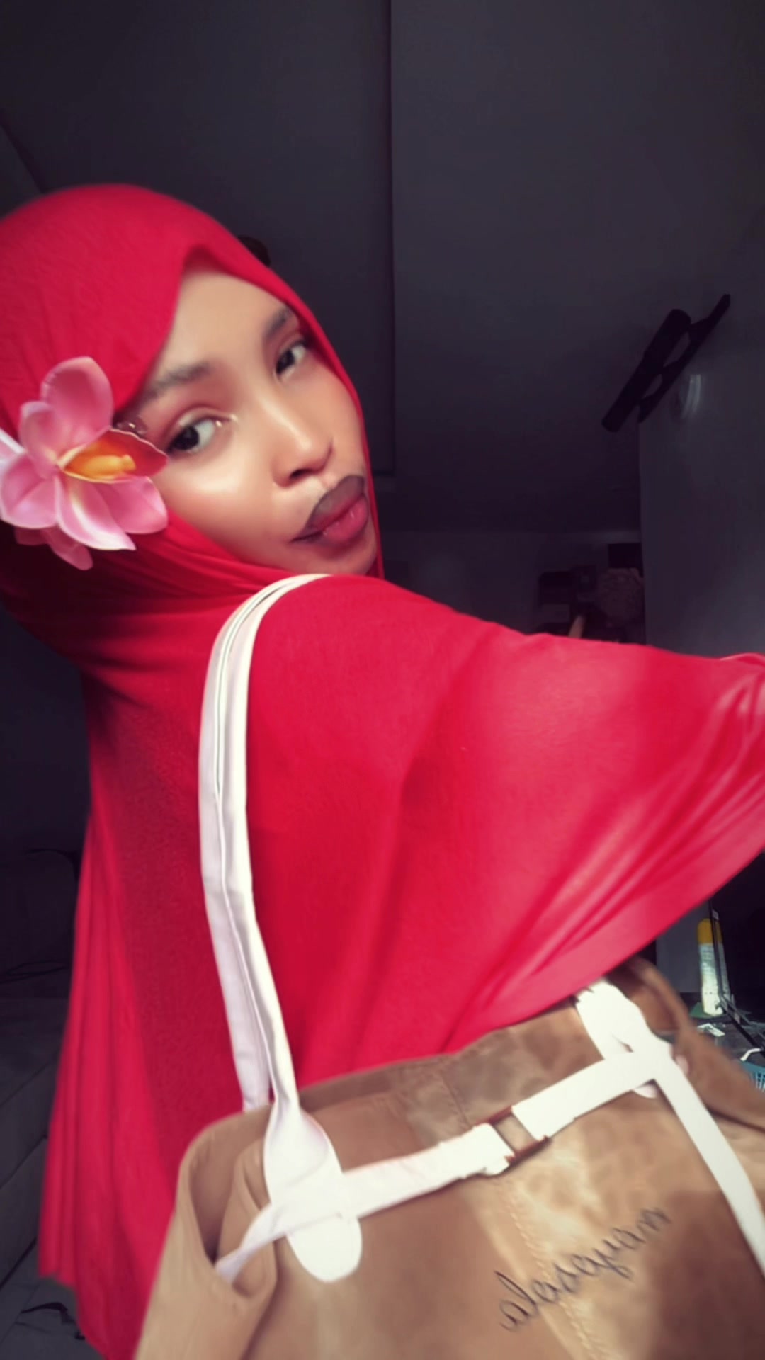 @Aibinuola🍒🌸