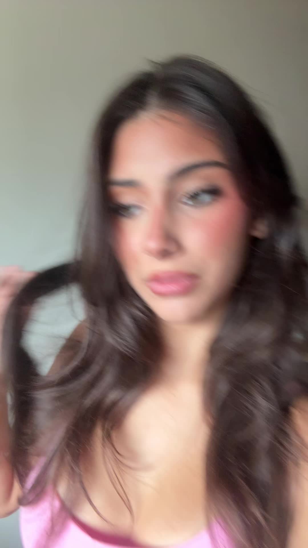 @whooischarlotte