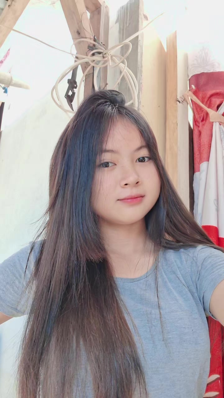 @𝐁T̸ | F L Y Y