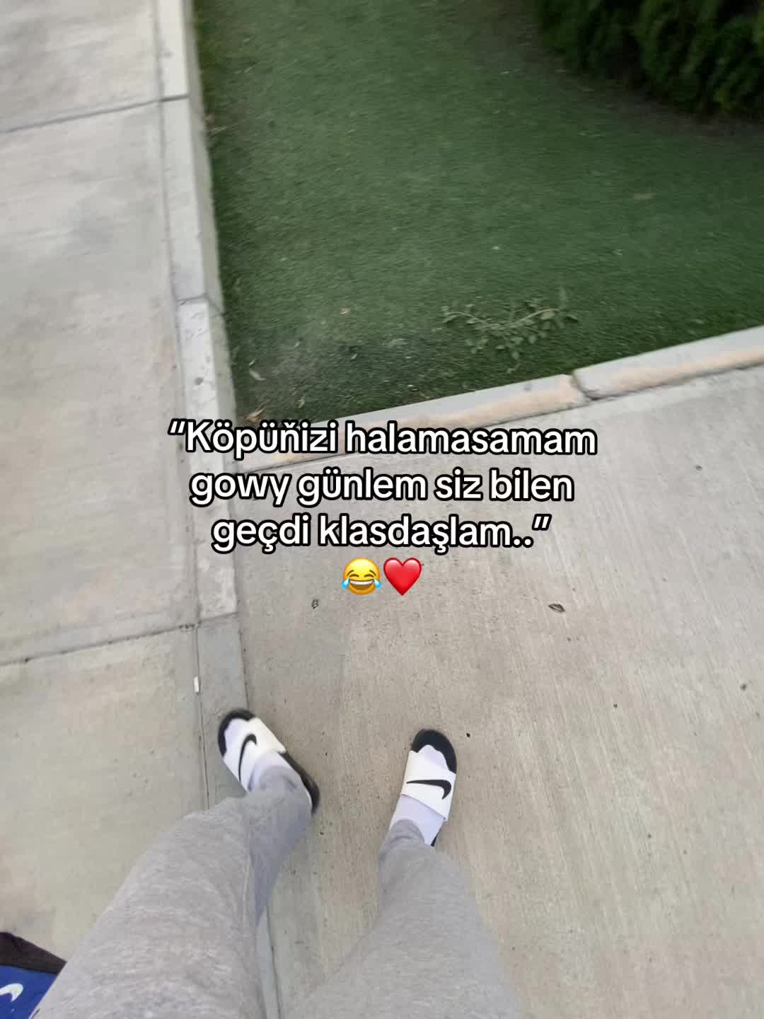 @bally&yacute;evvv