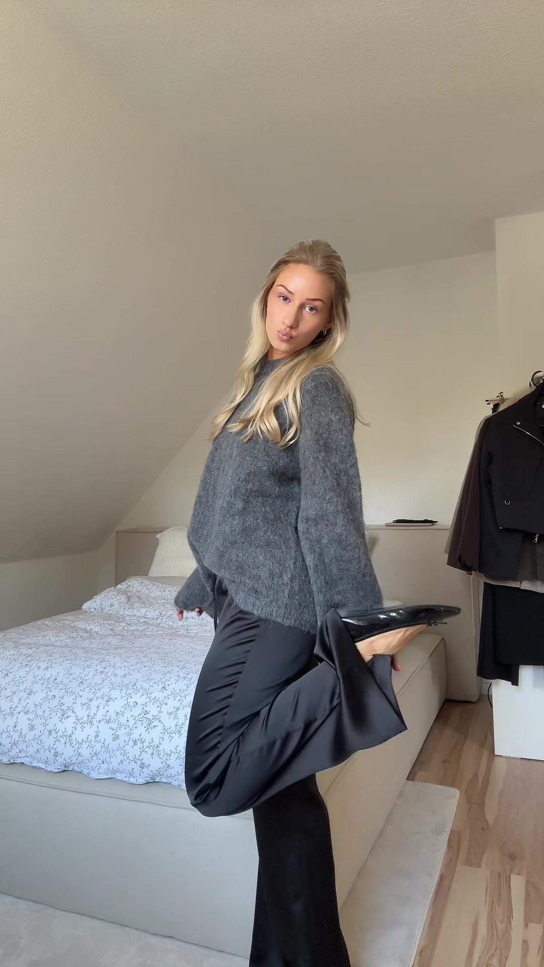 @Leonie