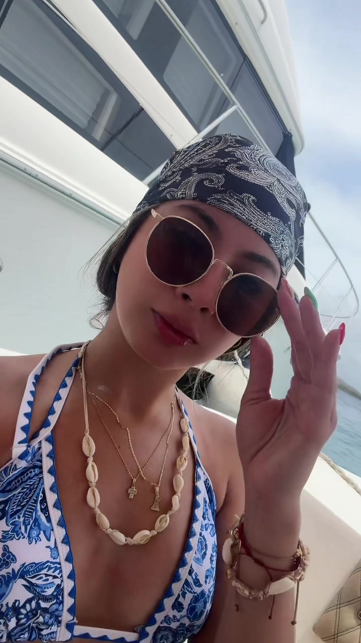 @Alejandra