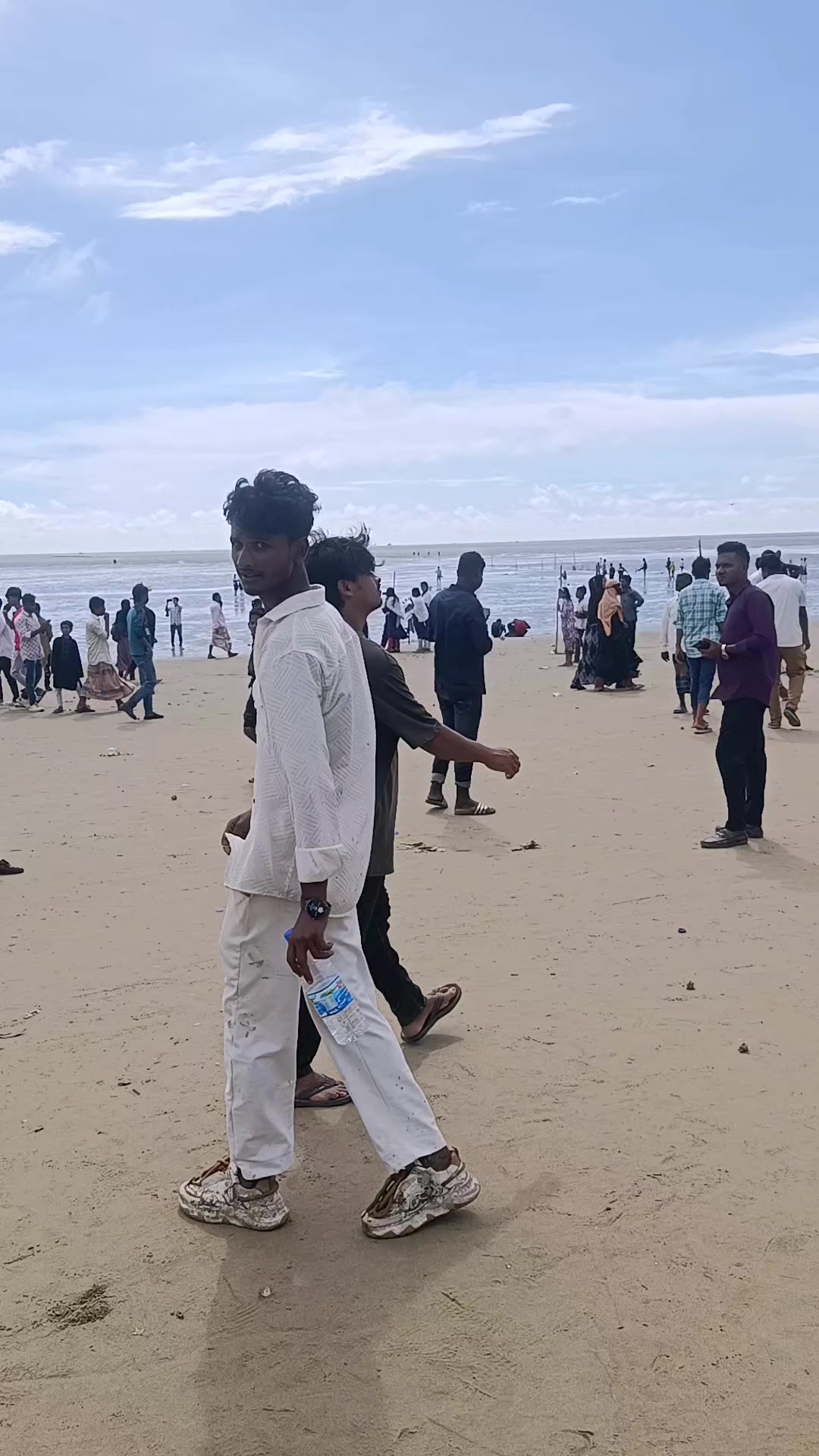 @বাঁশখালী ছেলে ফরহাদ
