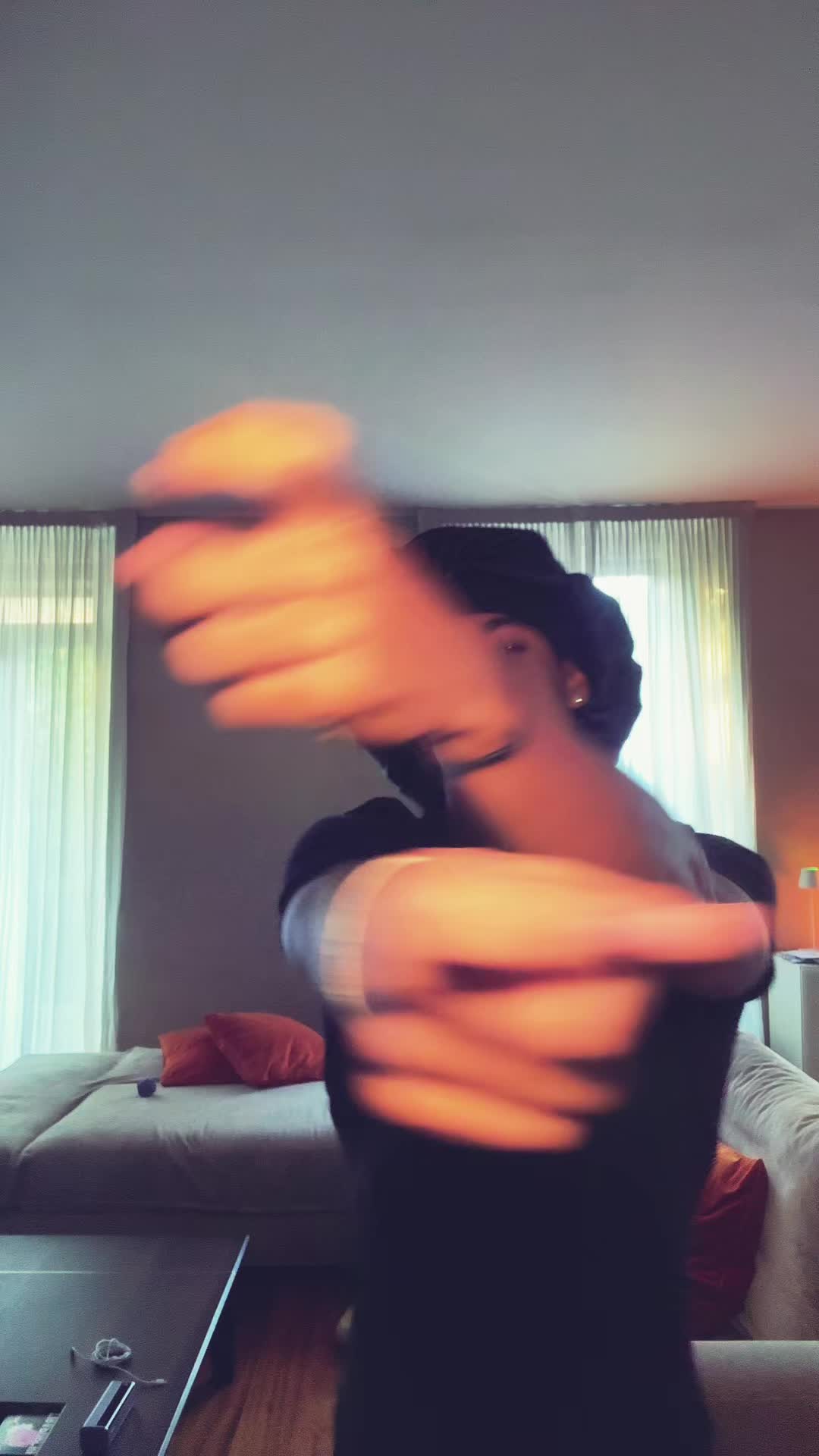 @KiKi🌟