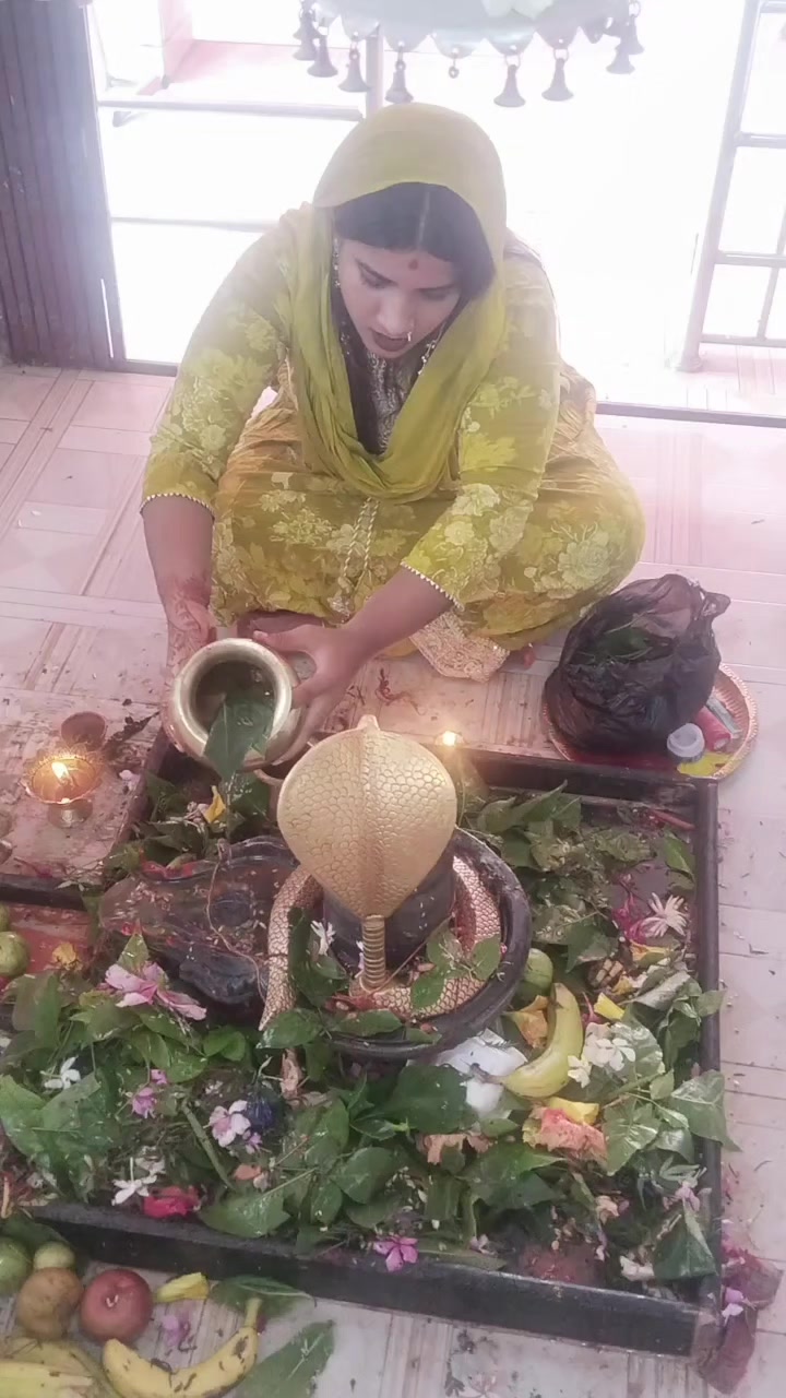 @Bhojpuri Queen 👑