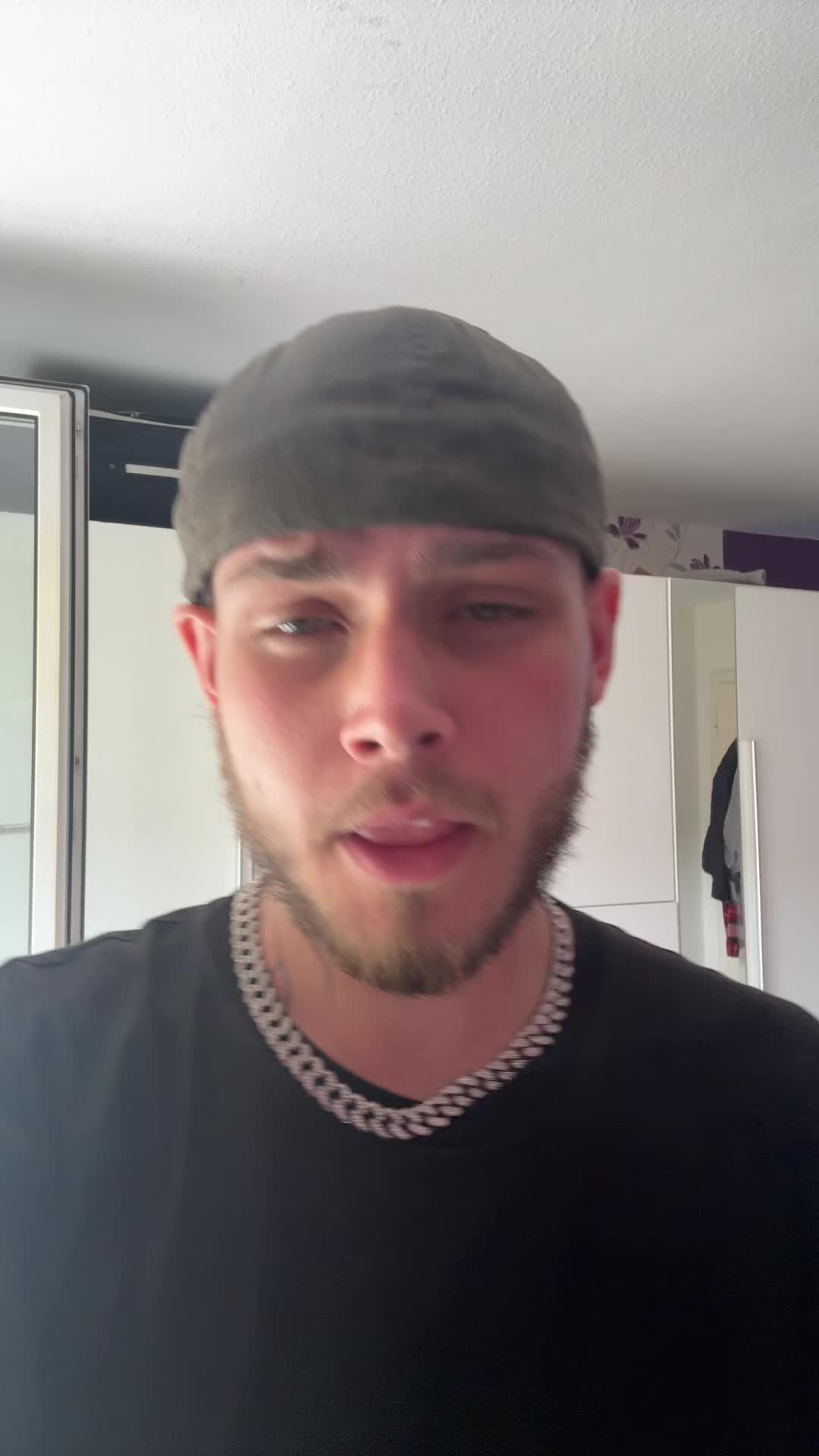 @M4NY