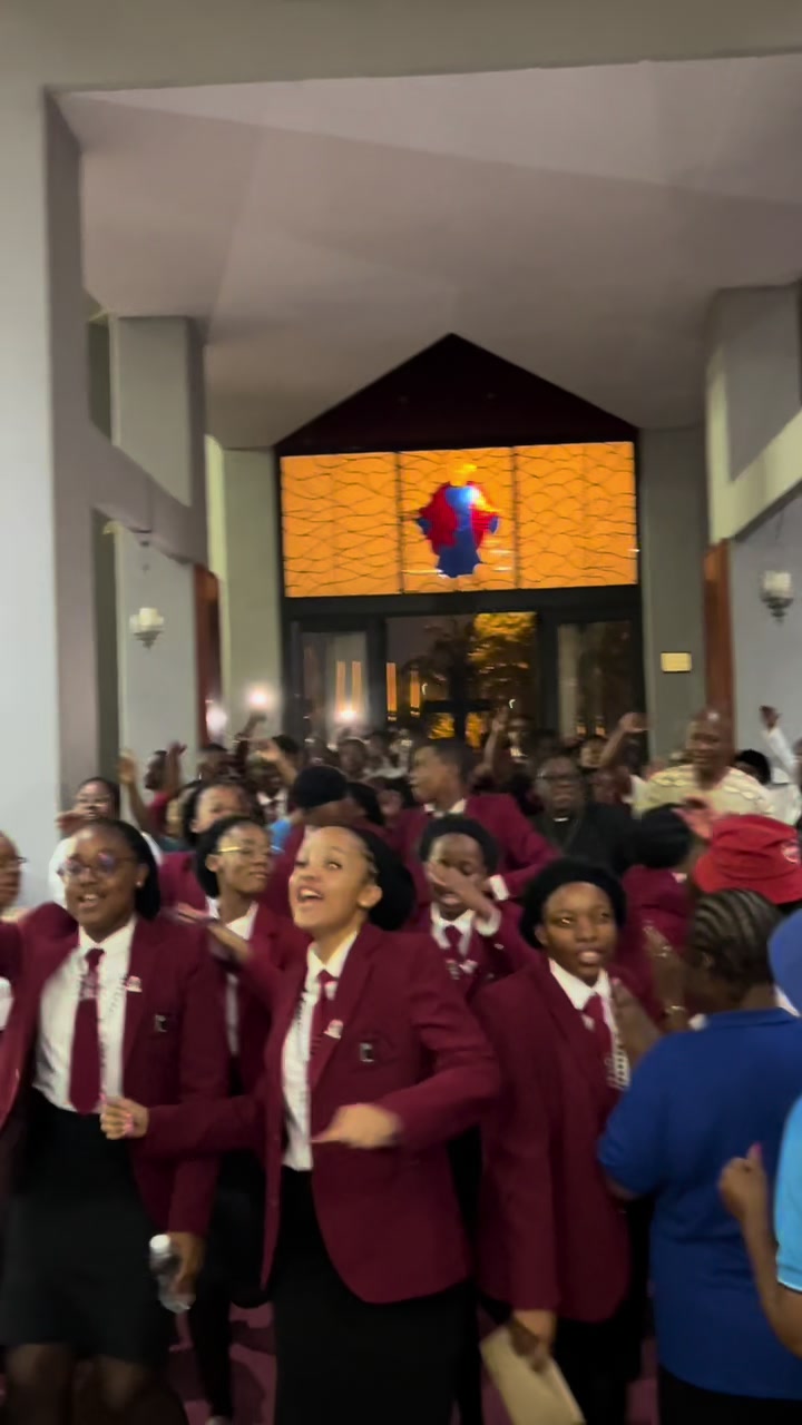 @ANGLICAN HOLY CROSS YOUTH❤️