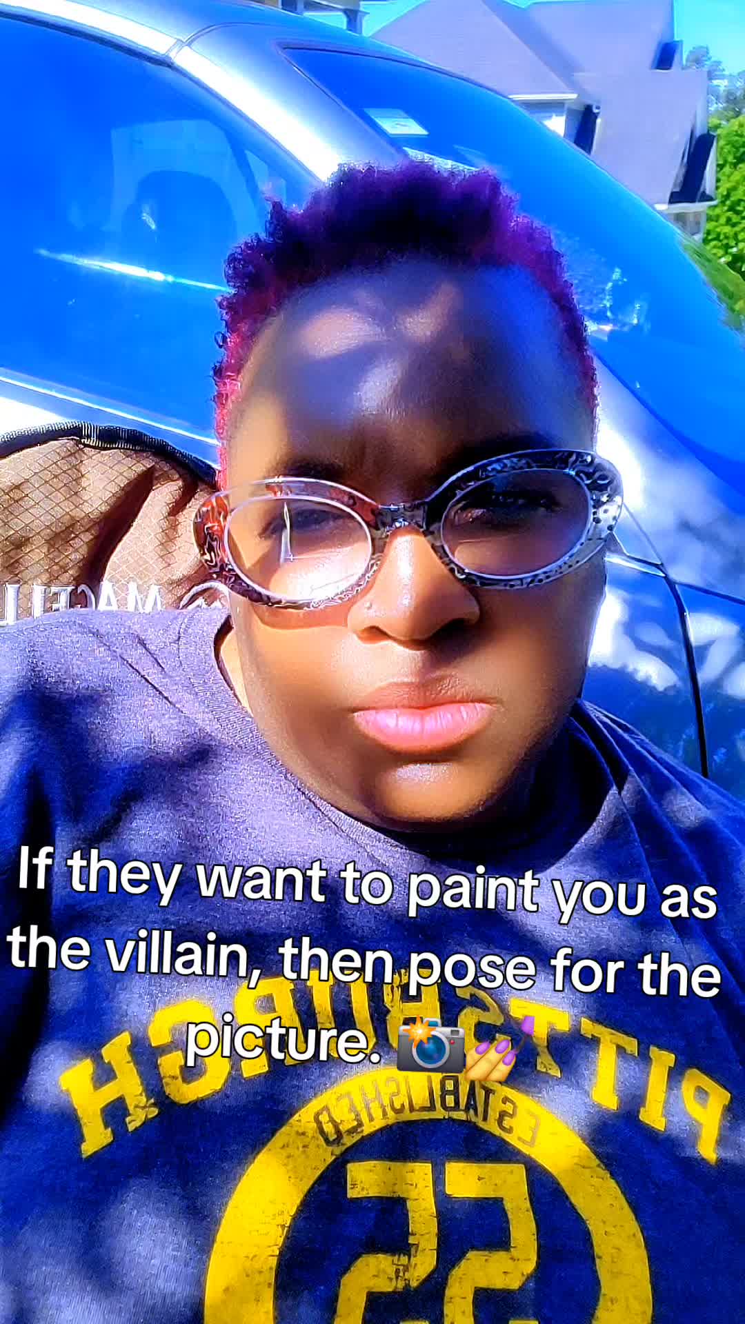 @Nickibeds