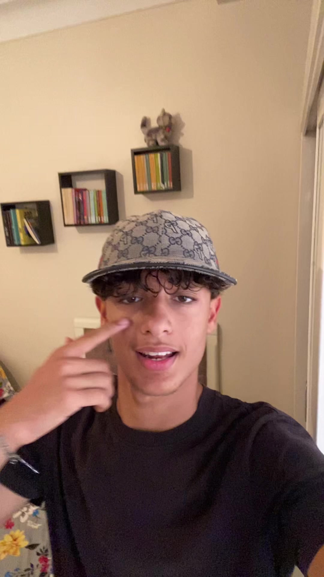 @علي