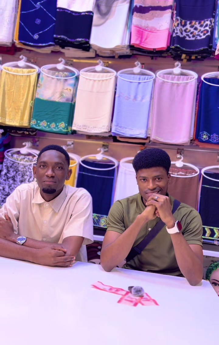 @jayscarf_store