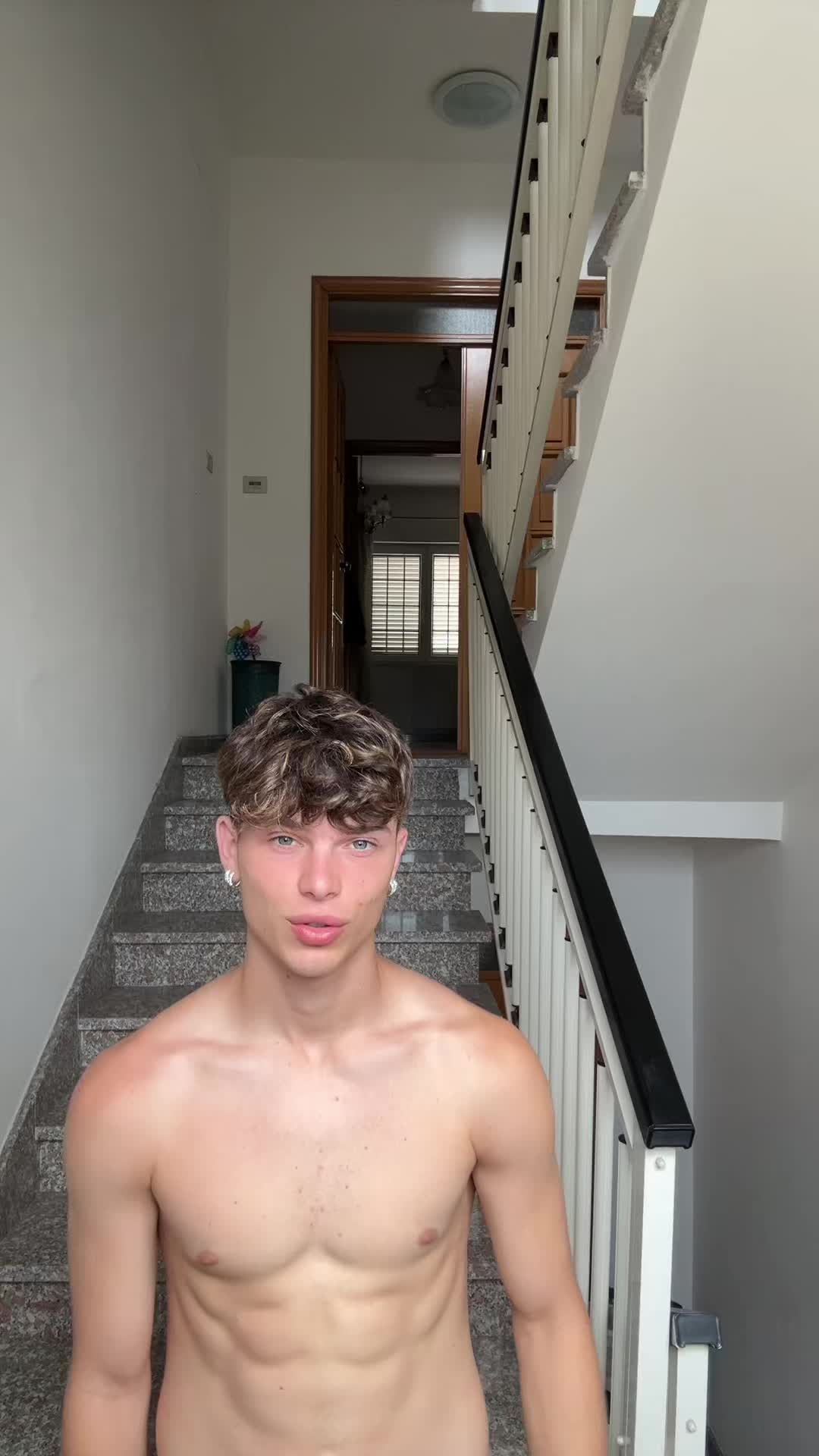 @A N T O N I O