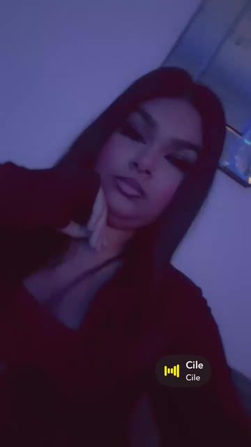 @arisha_horvathova
