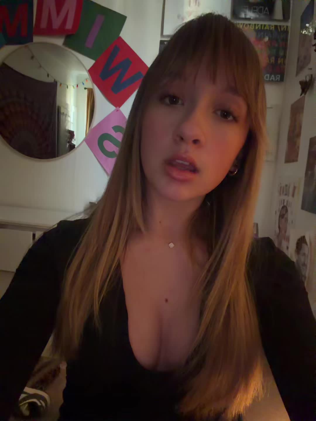 @𝘢𝘶𝘣𝘳𝘦𝘺 𝘦𝘭𝘪𝘴𝘦