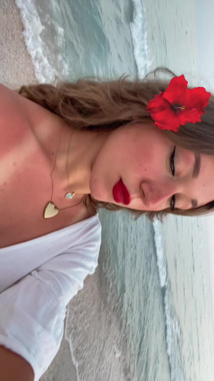 @Chaahneeez🦋