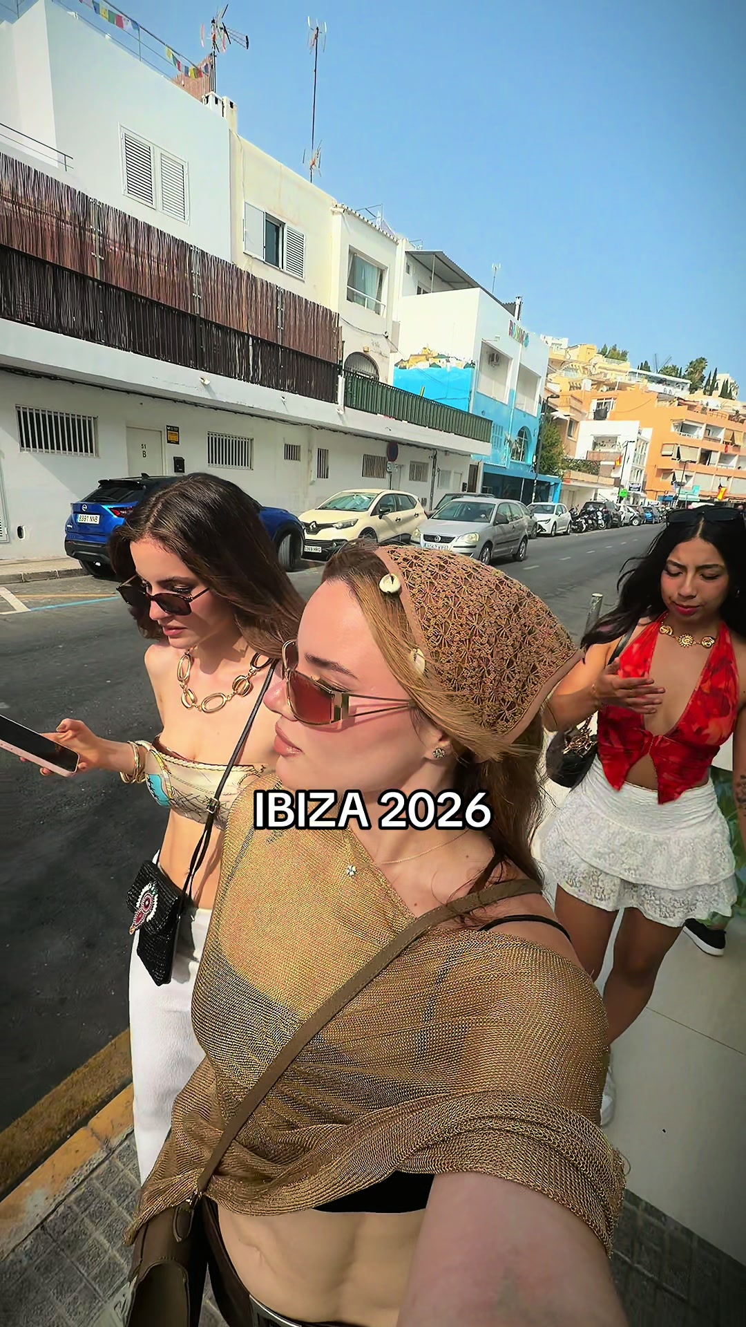 @Isabella J