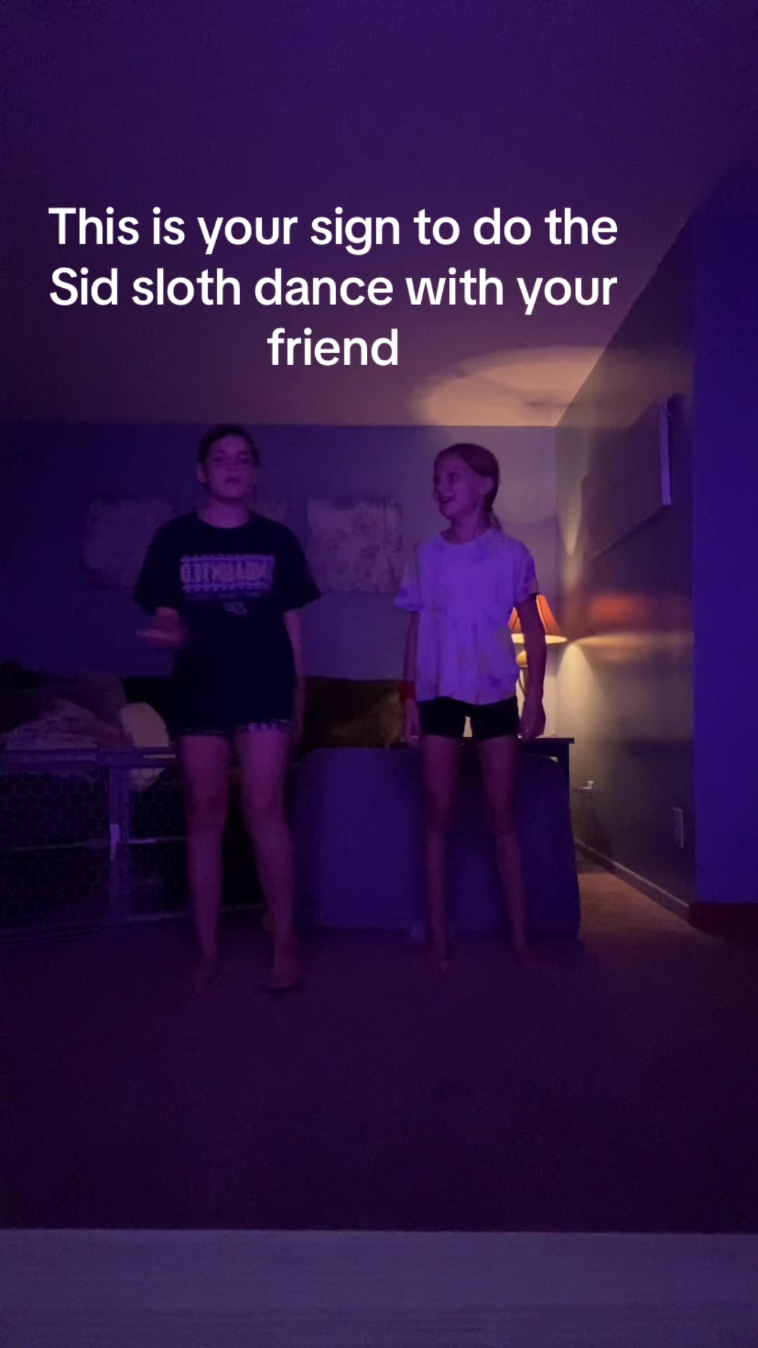 @⃟
