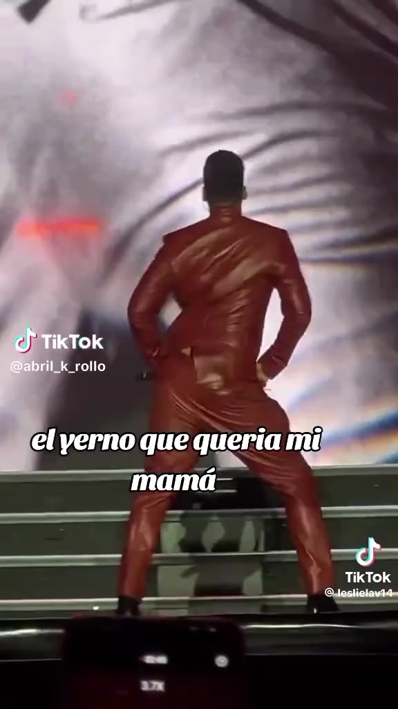 @Erika Nicol 🐻💝