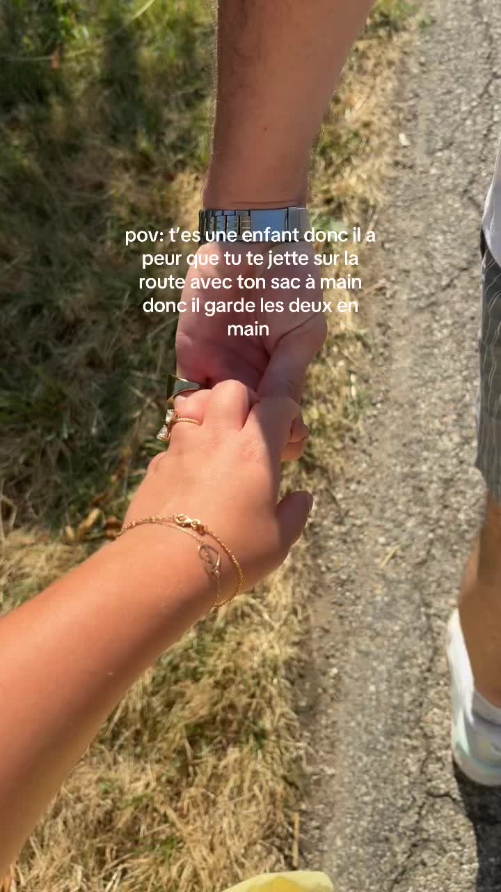 @CARLYシ