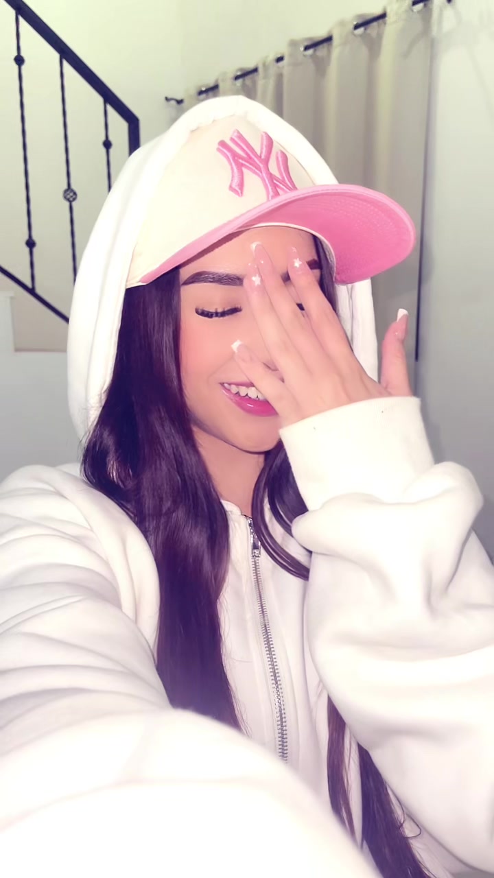 @Nicole