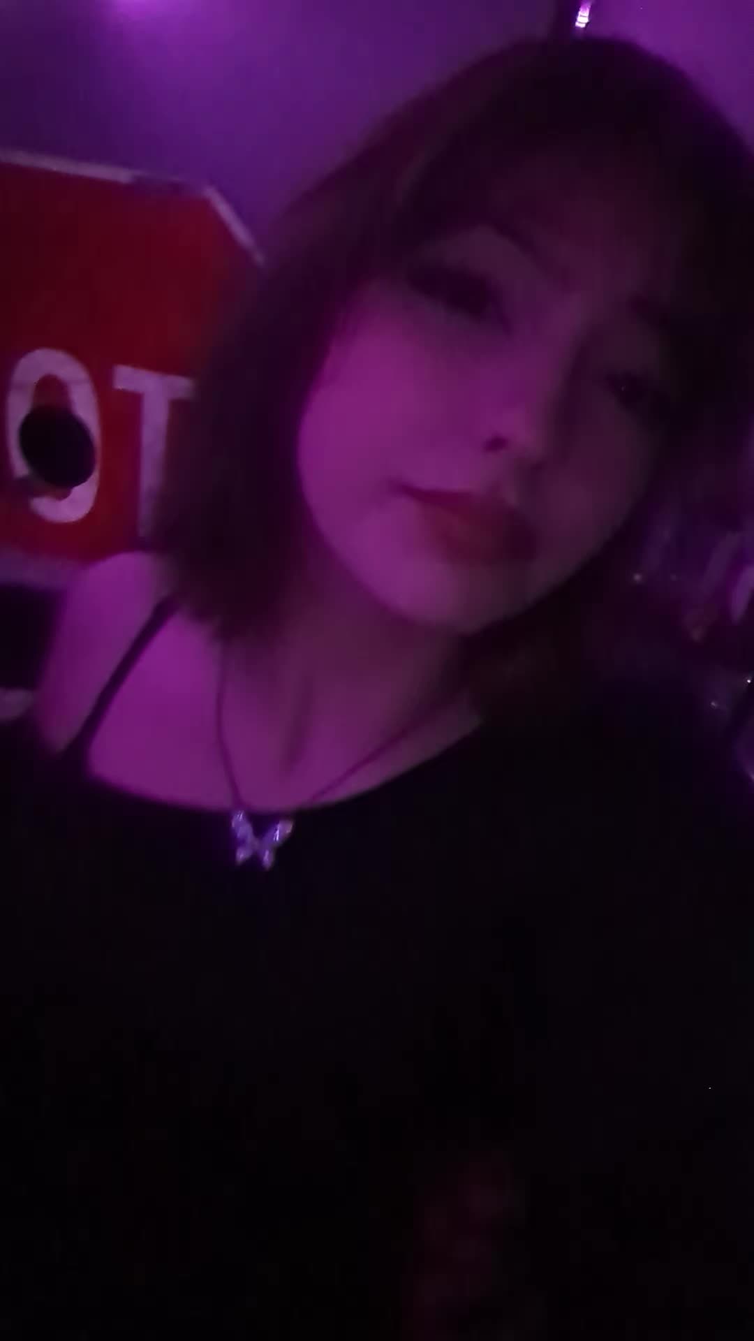 @whosthisdeva!