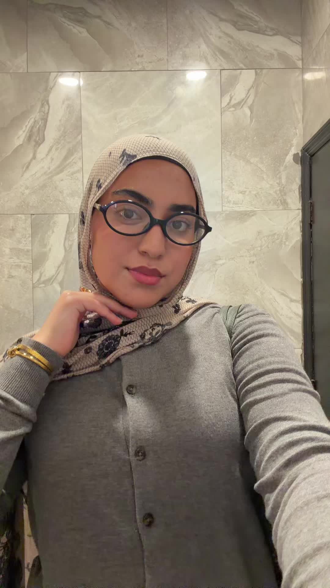 @AmiraInVogue