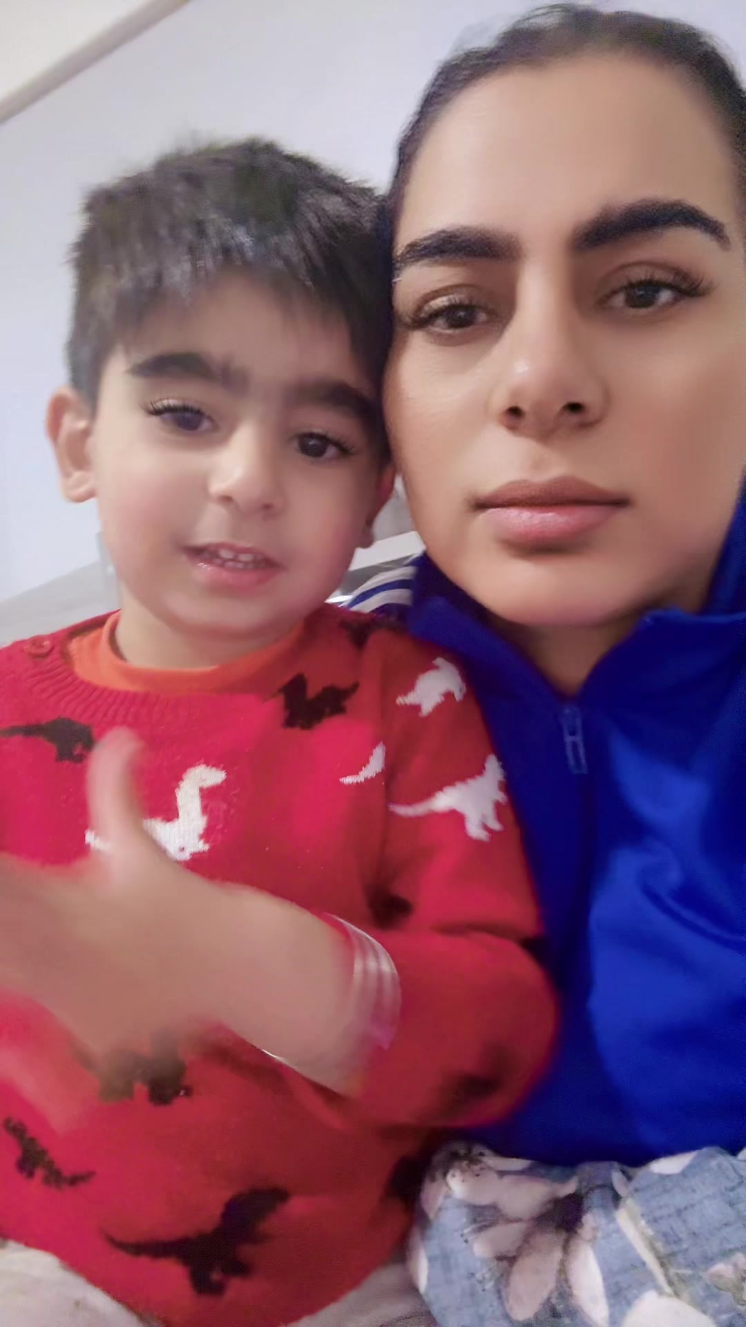 @Adelaideਆਲੇ
