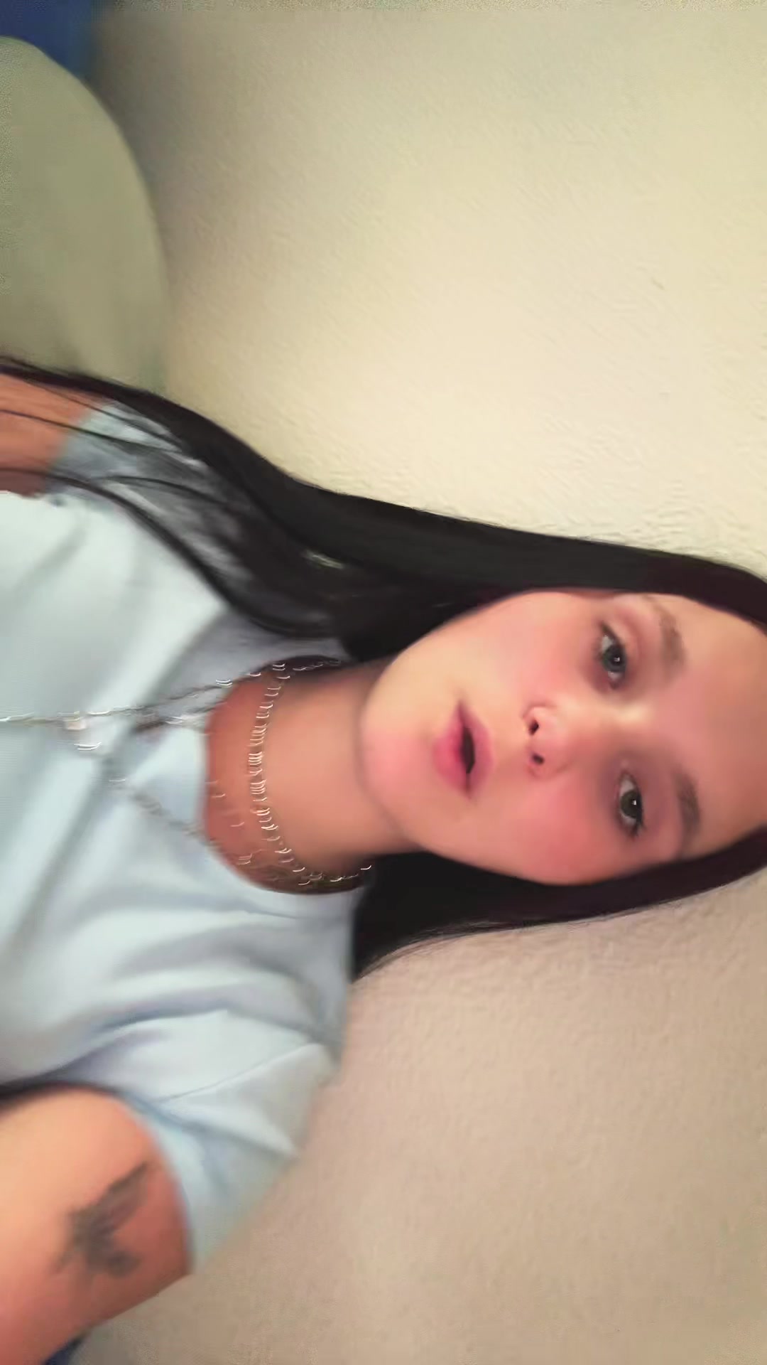 @🫂