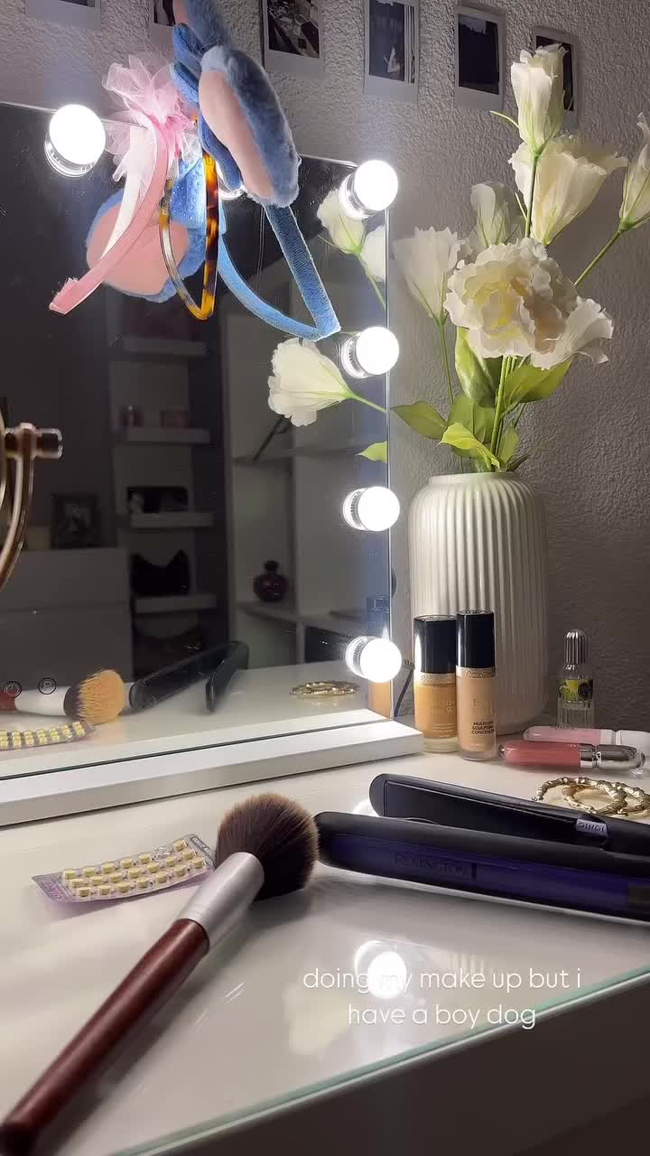 @Nina Michel