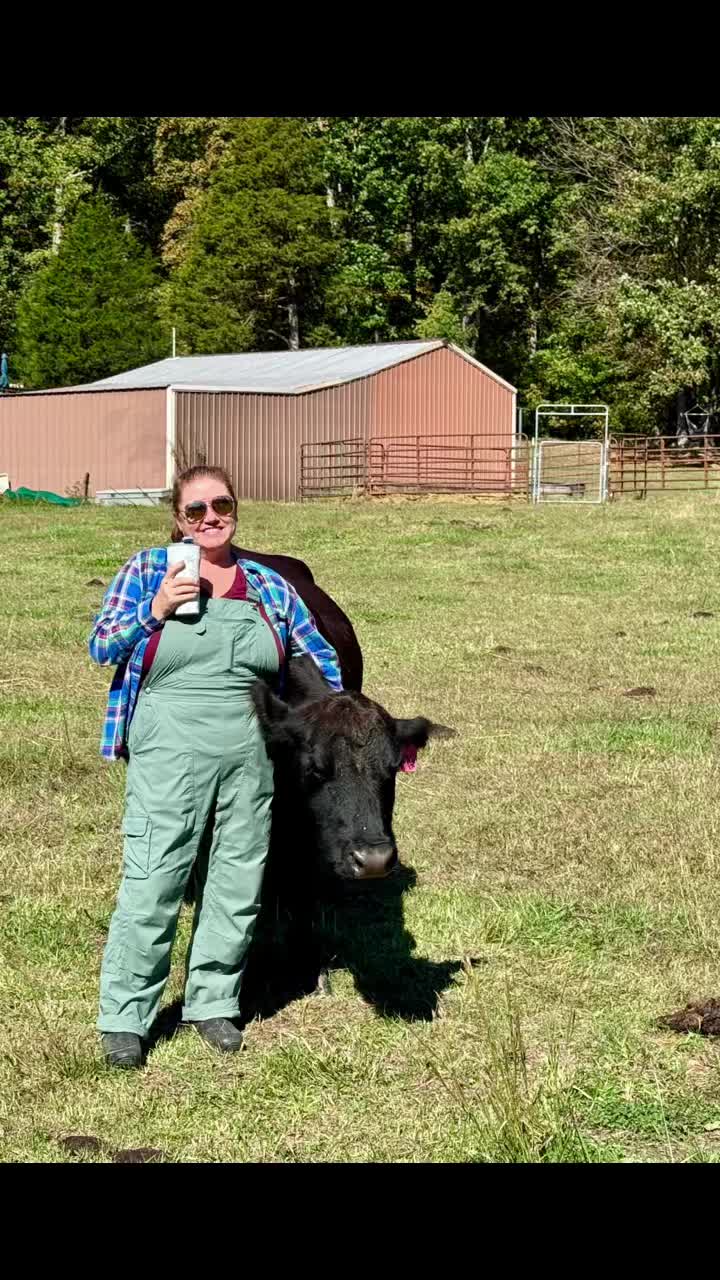 @EasilyDistractedby2Cows