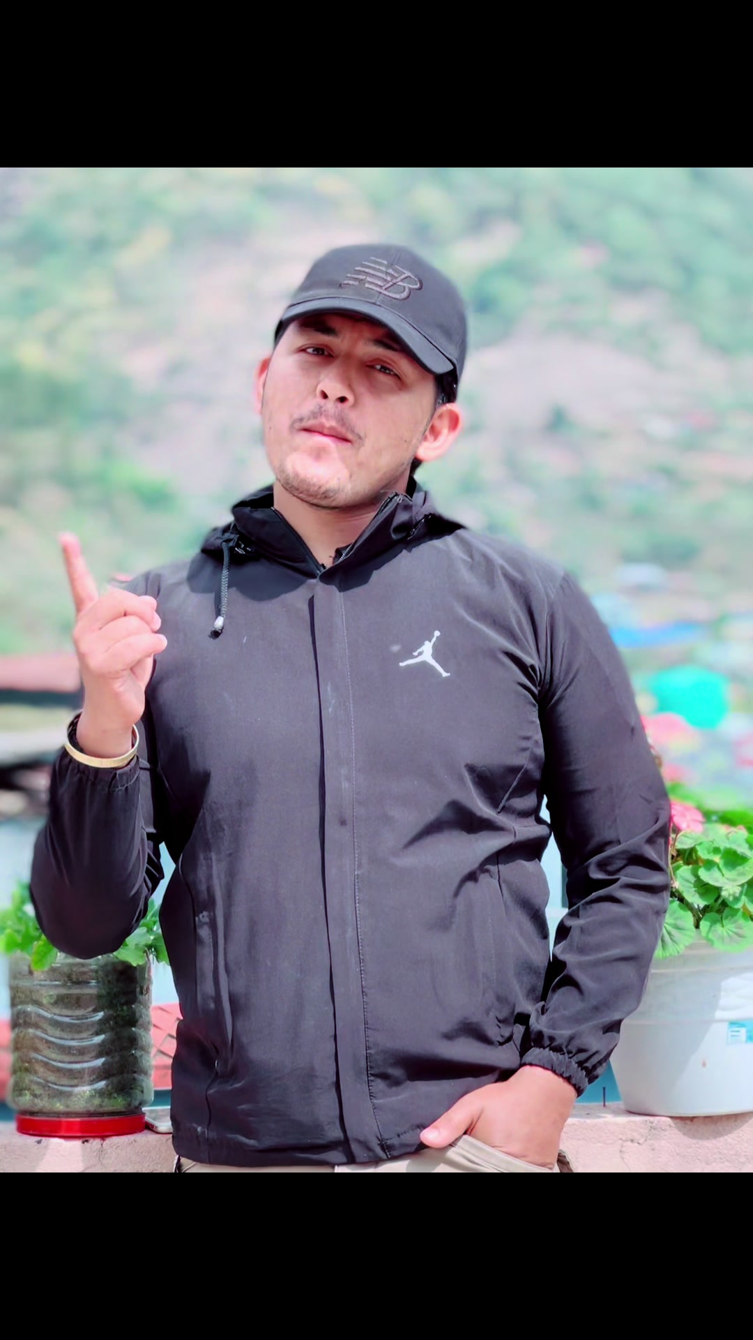 @उमेस(🎸🎧)