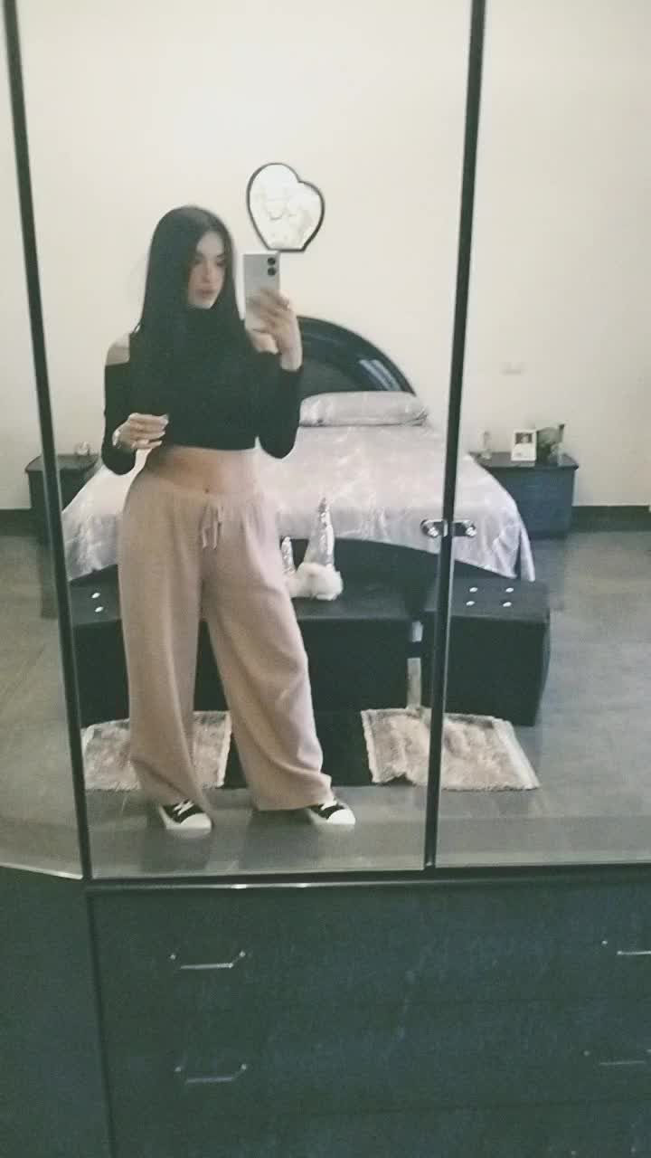 @lucycellamare945