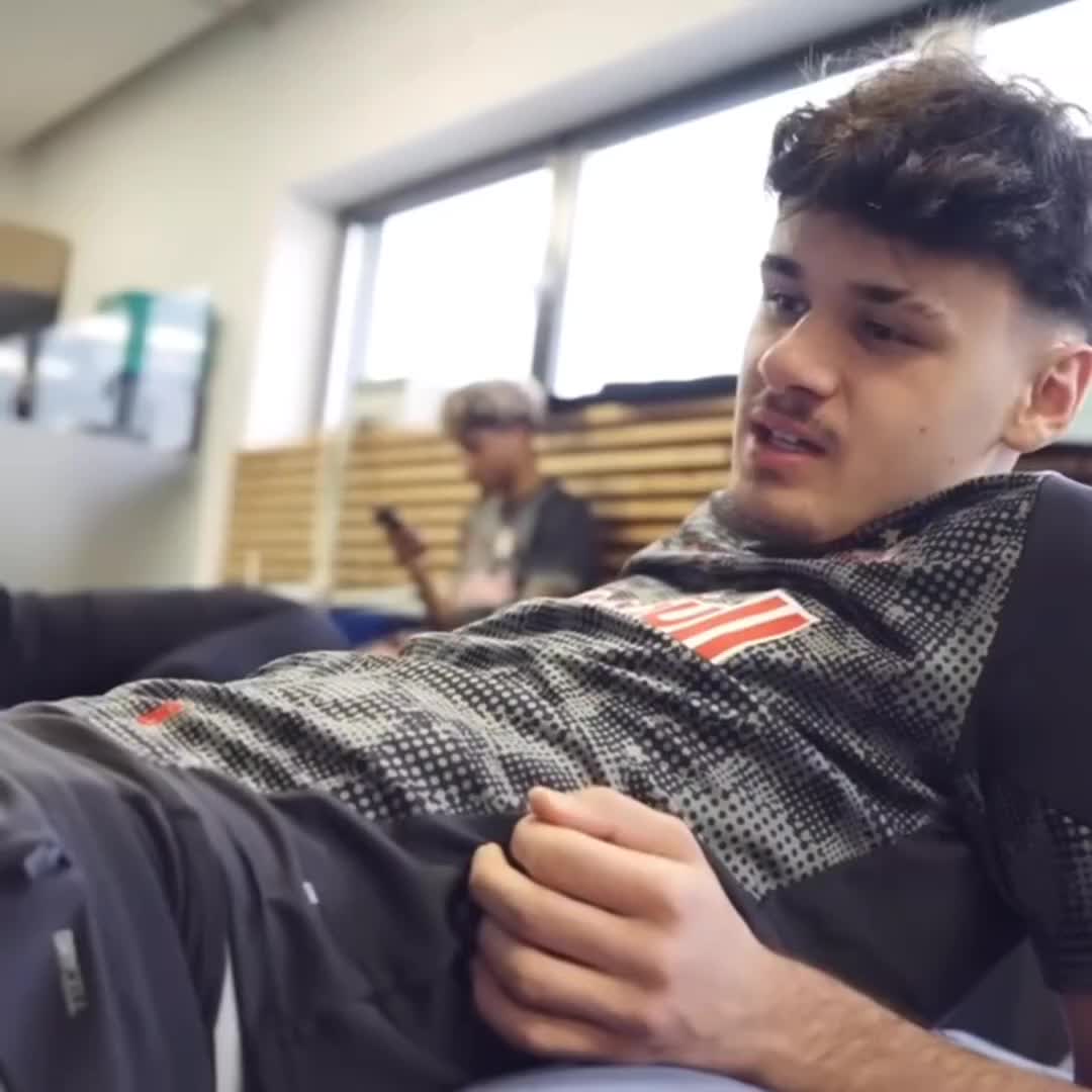 @🤍