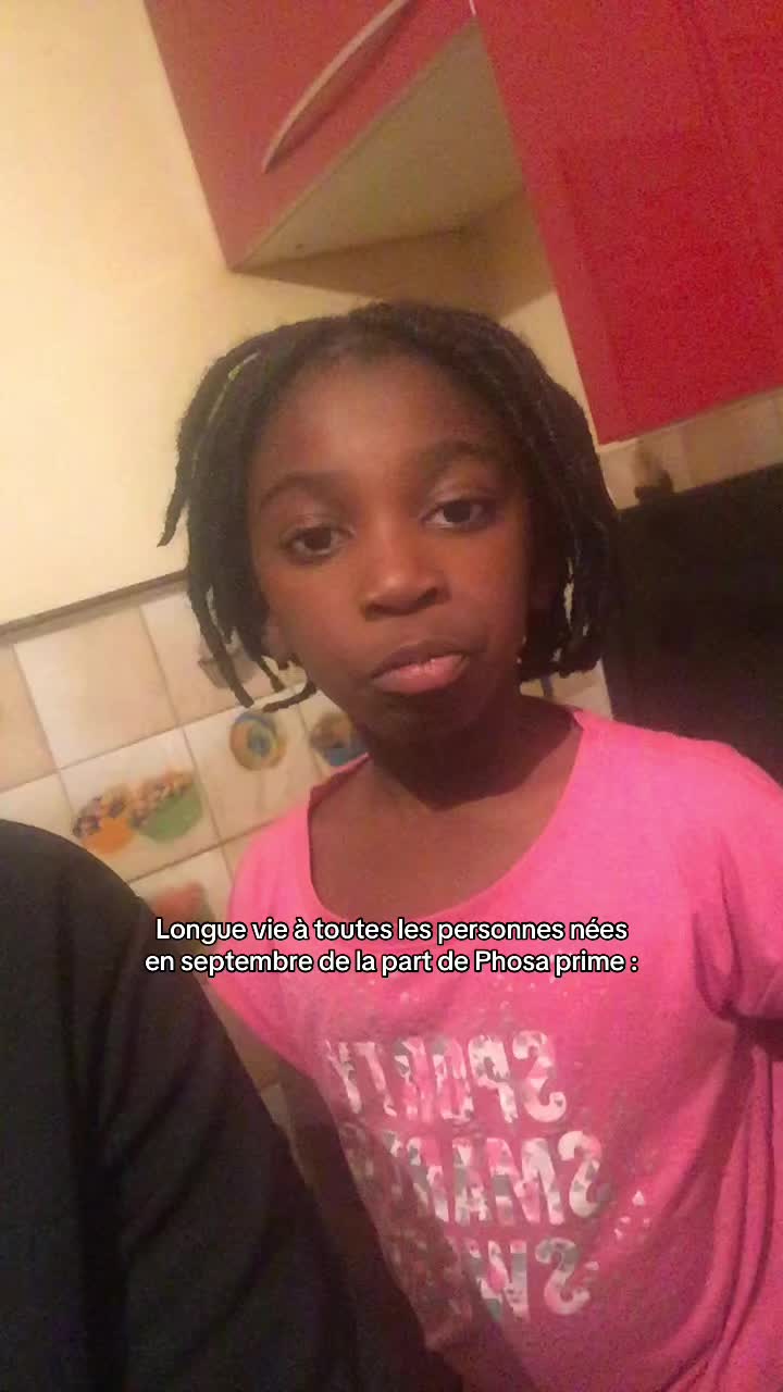 @JE SUIS HYPER DR&Ocirc;LE
