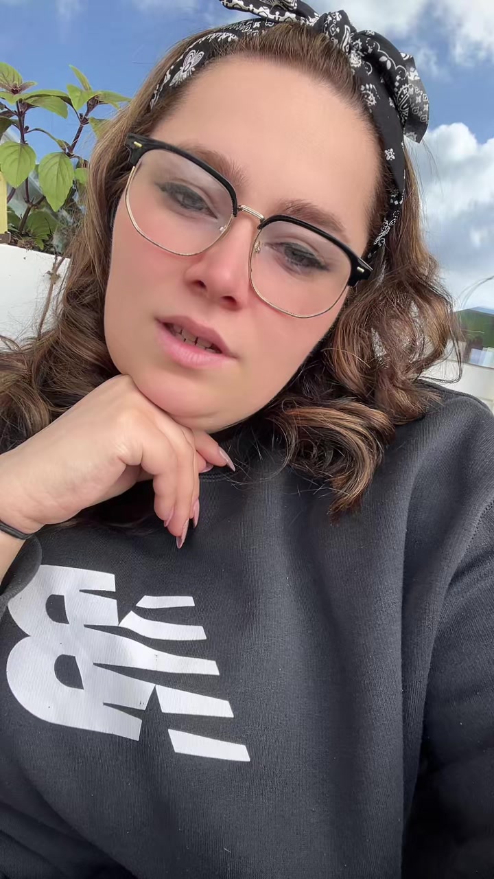 @Tess🥰🖤