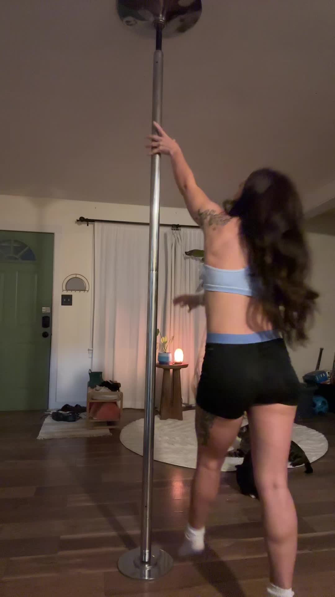 @Hallucie