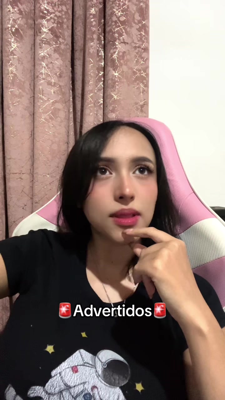 @HilaryRhodes