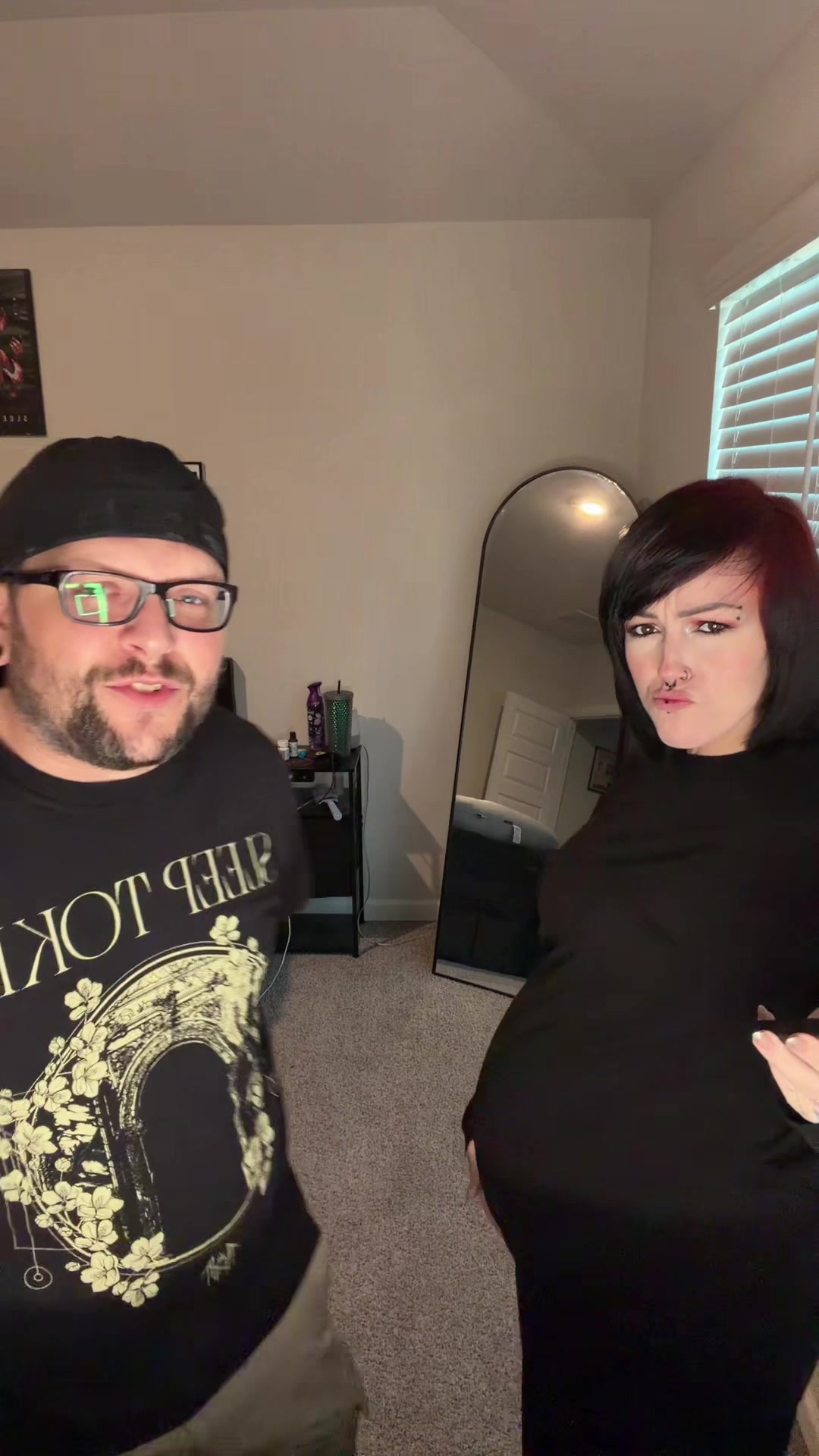 @cursedcarissa