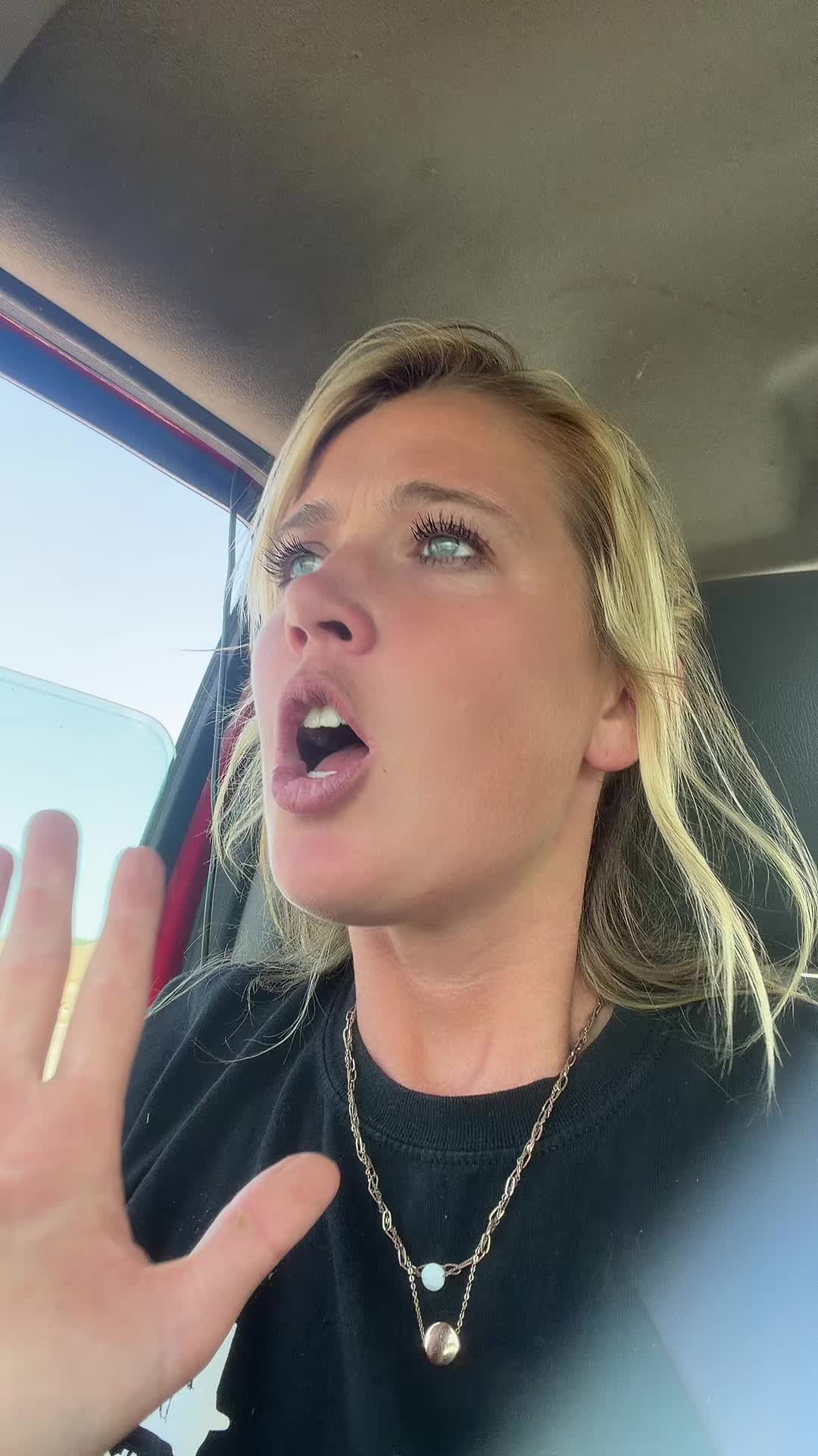 @Katie_jo_