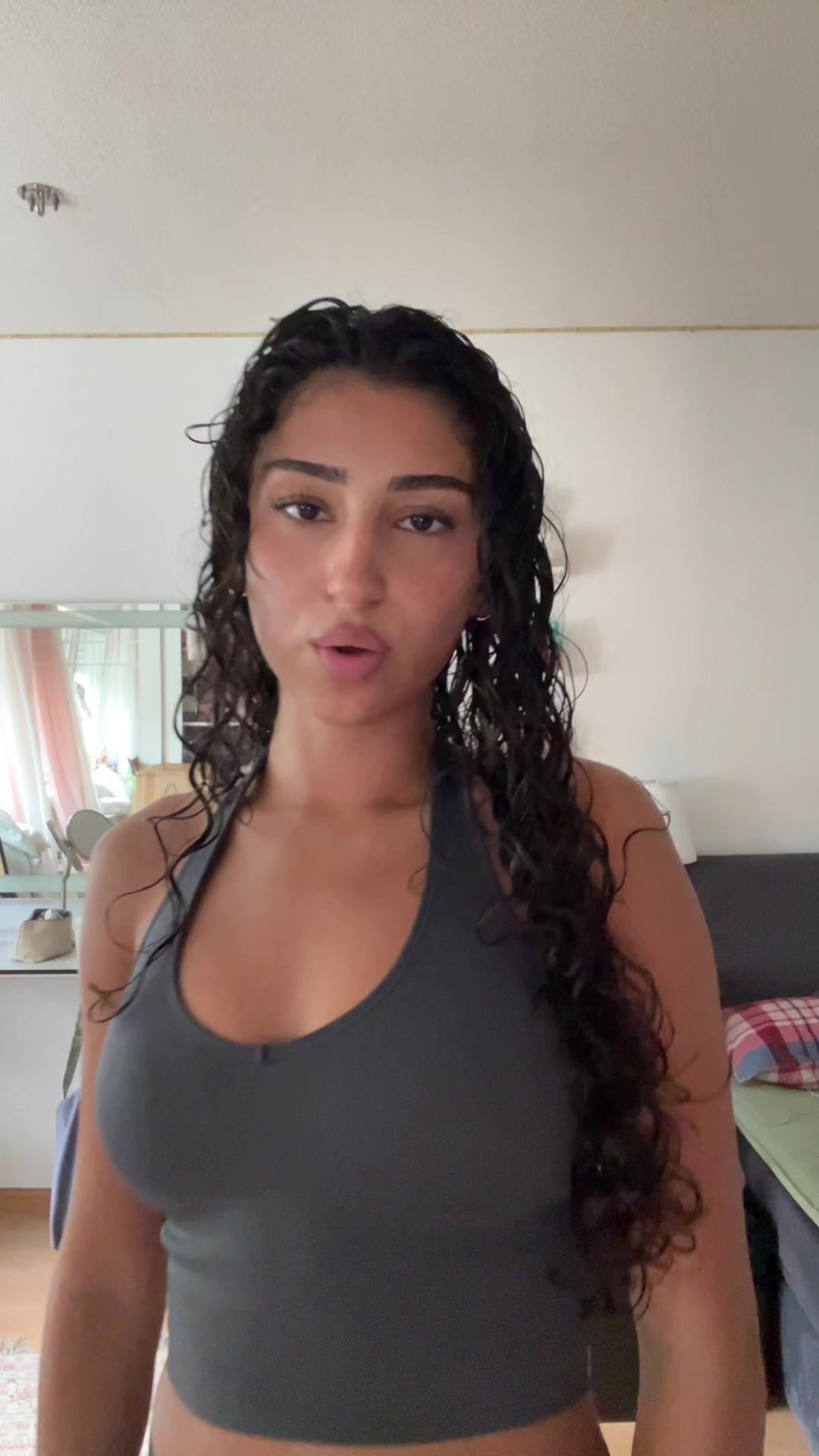 @Roxi