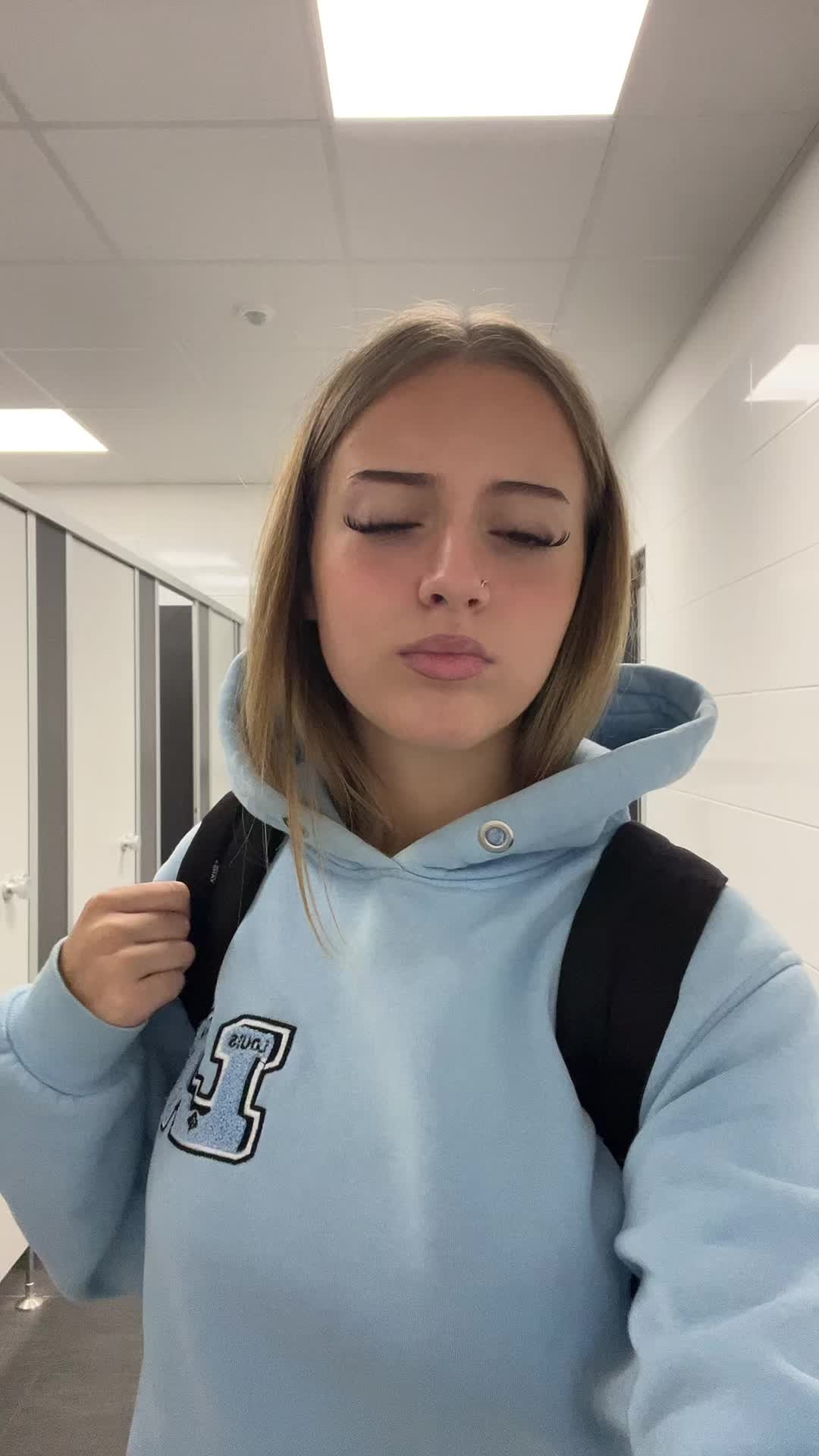 @𝒾𝓈𝒶𝒷𝑒𝓁𝓁