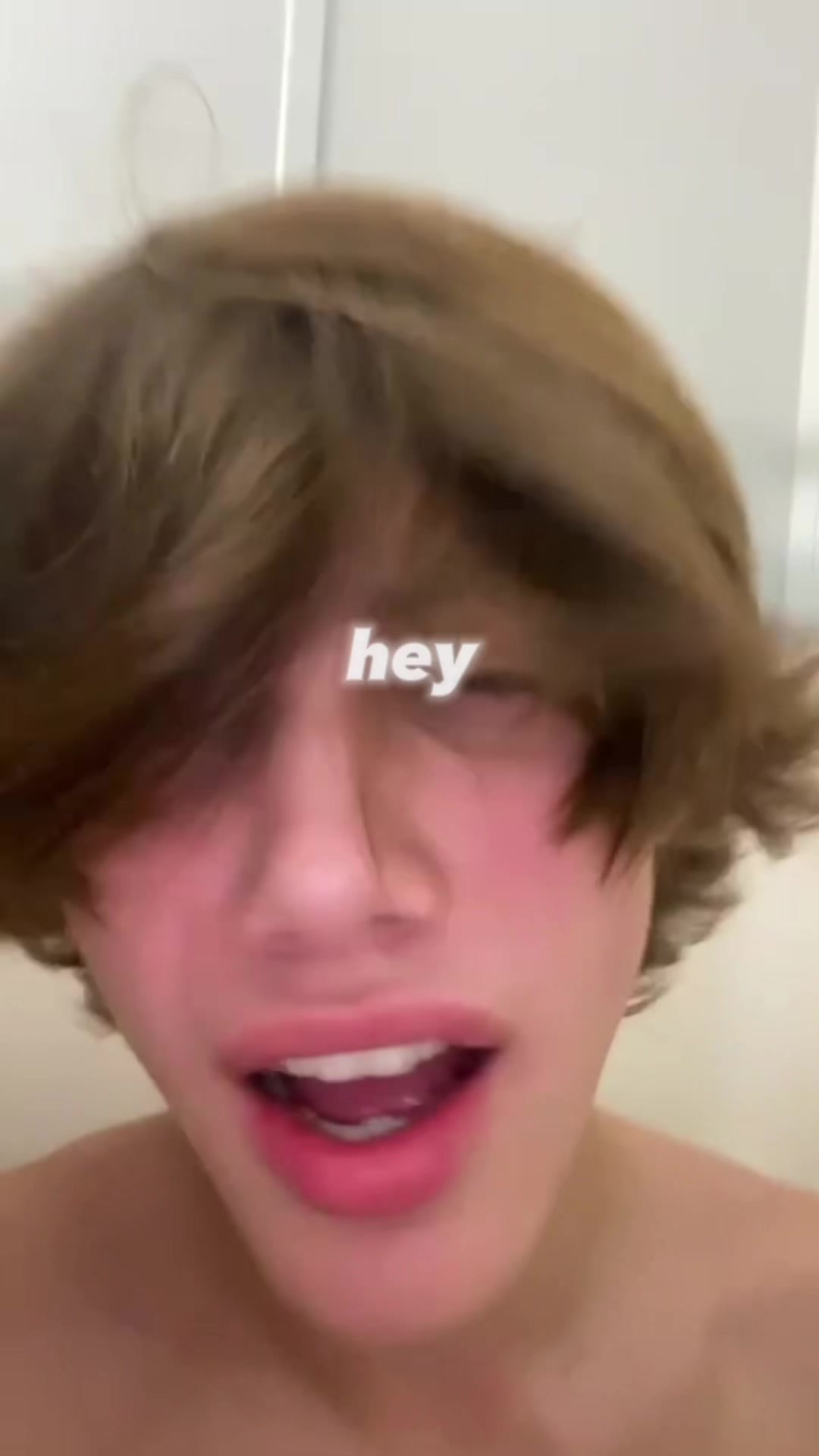 @hullo