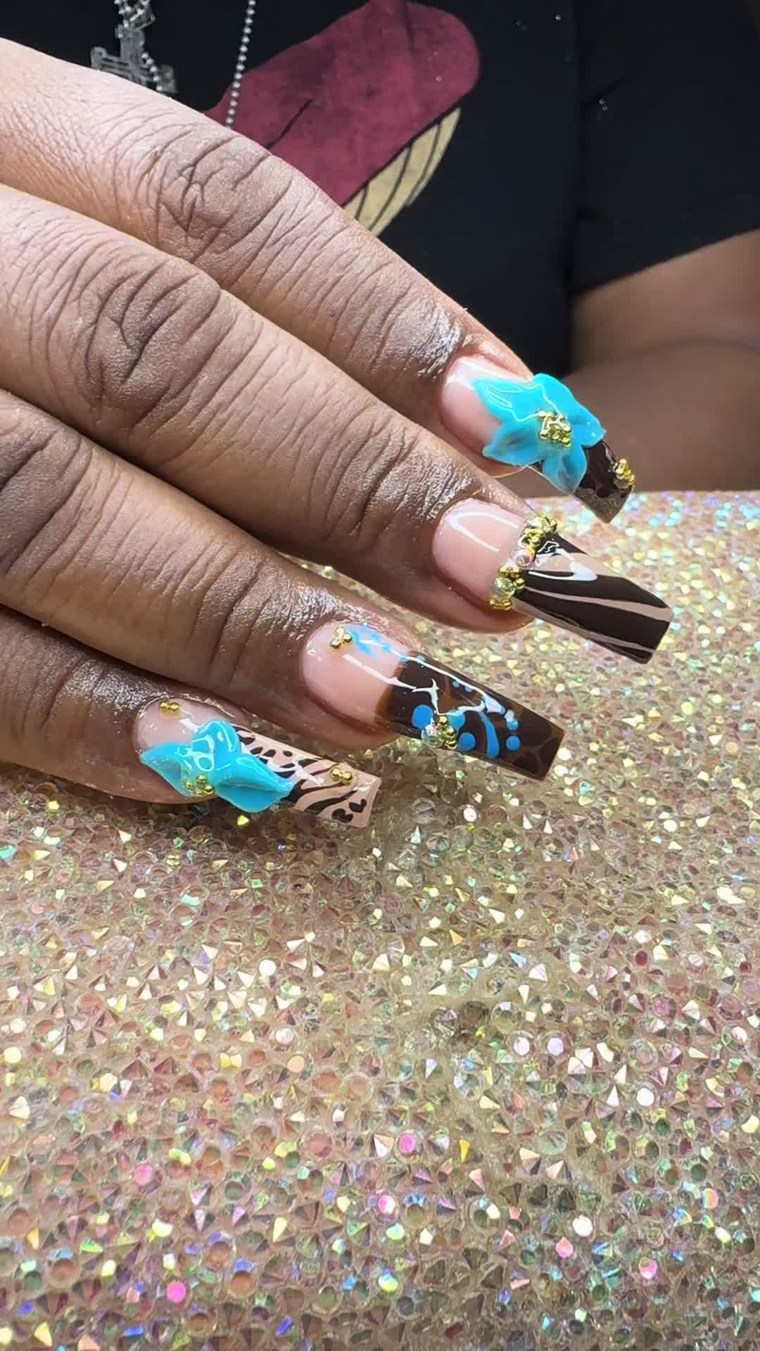 @ChelzByFaith✝️👑