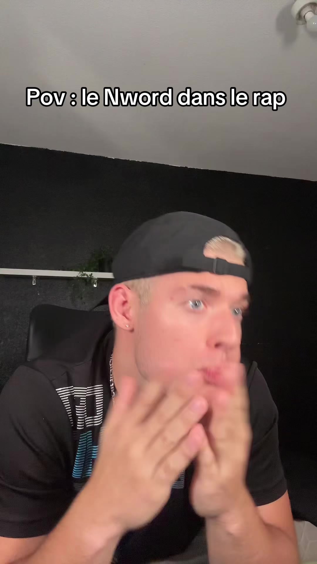 @Logou