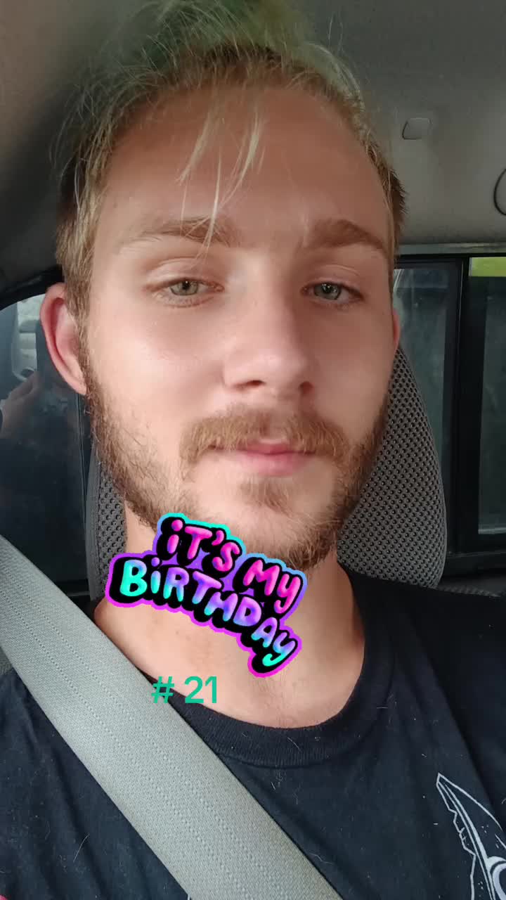 @DumbEmoRainBowBoi