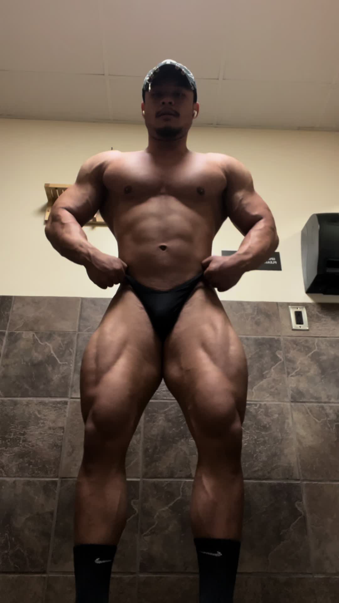 @Extralarge24