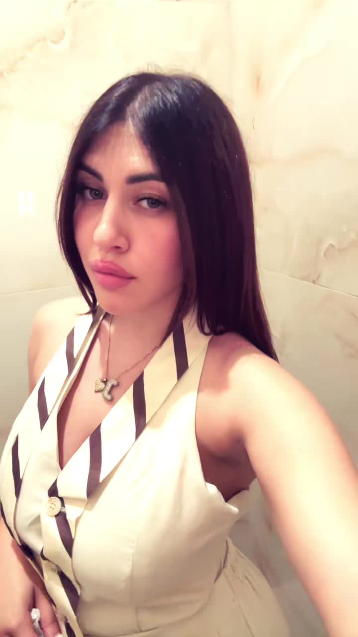 @⠀J