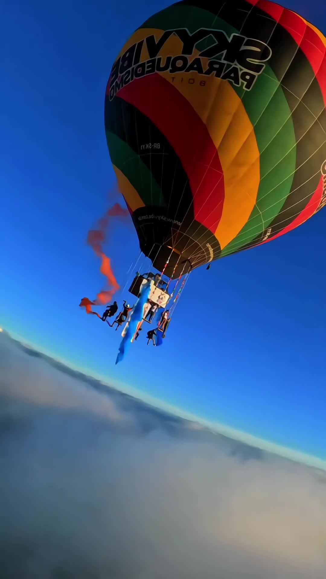 @Sky Vibes
